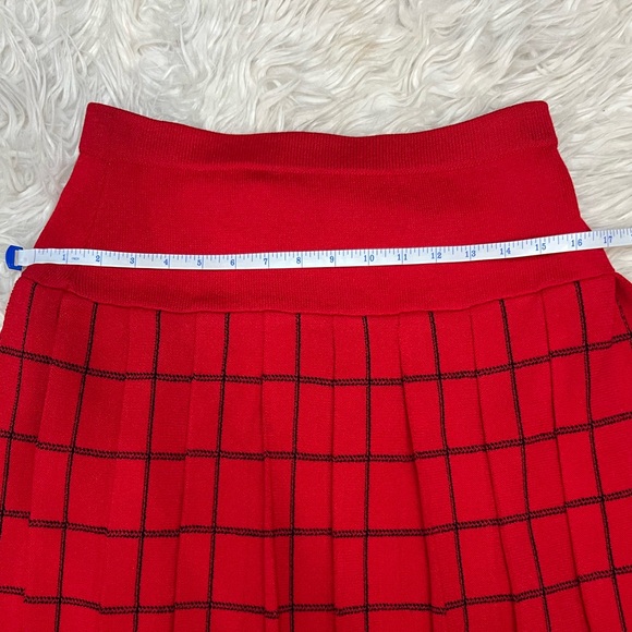 St. John Red And Black Plaid Pleated Catholic School‎ Girl Skirt Size 6 - Picture 2 of 6